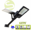 Farola LED solar 60W con panel solar orientable